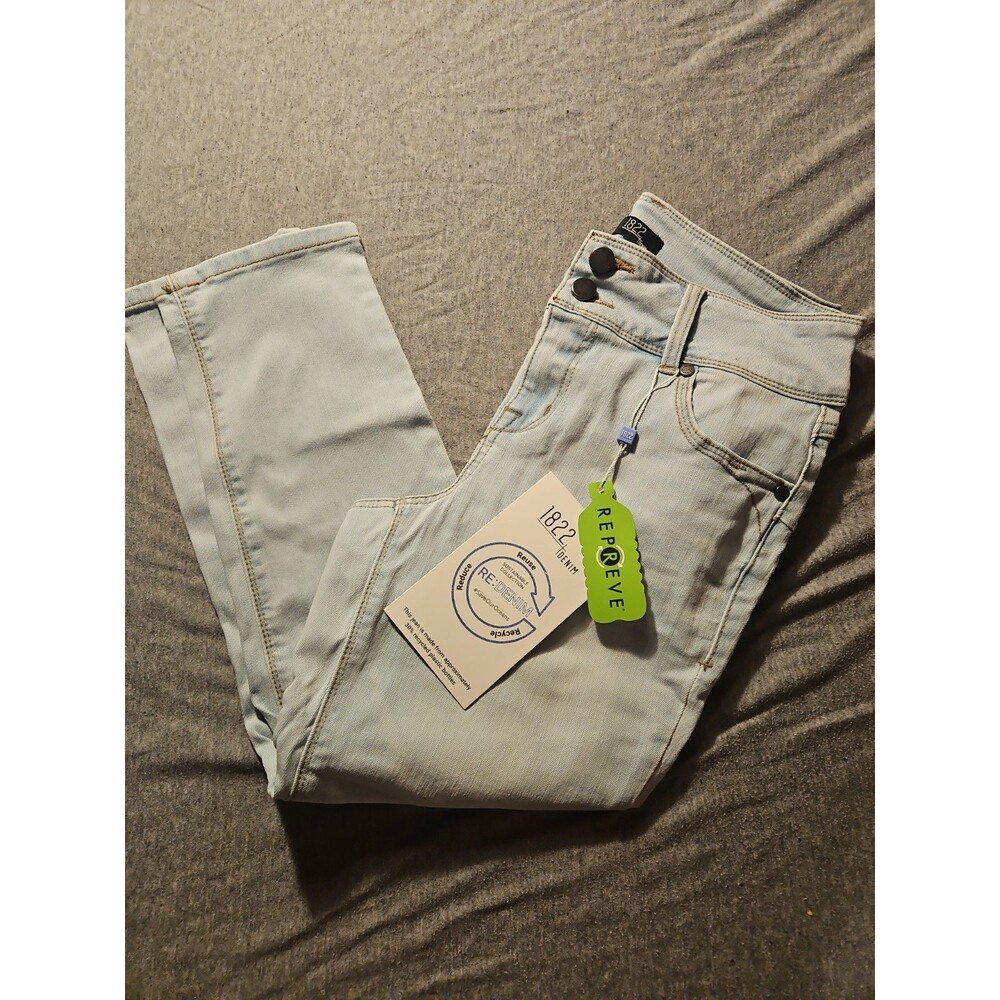 NWT 1822 Denim Light Faded Denim Crop Skinny Size 28 Reduce Reuse Recycle
